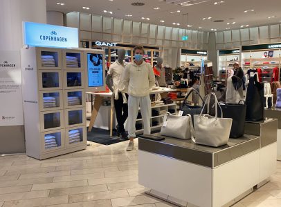 Gewinn-Vitrine LOWIMA in einem Laden der Modemarke Copenhagen zum Start der neuen Taschenkollektion